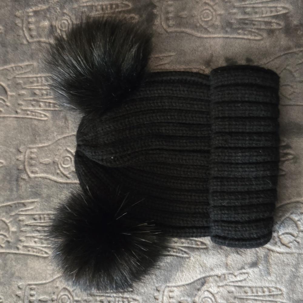 SOLD Cozy Black Pom-Pom Knit Beanie